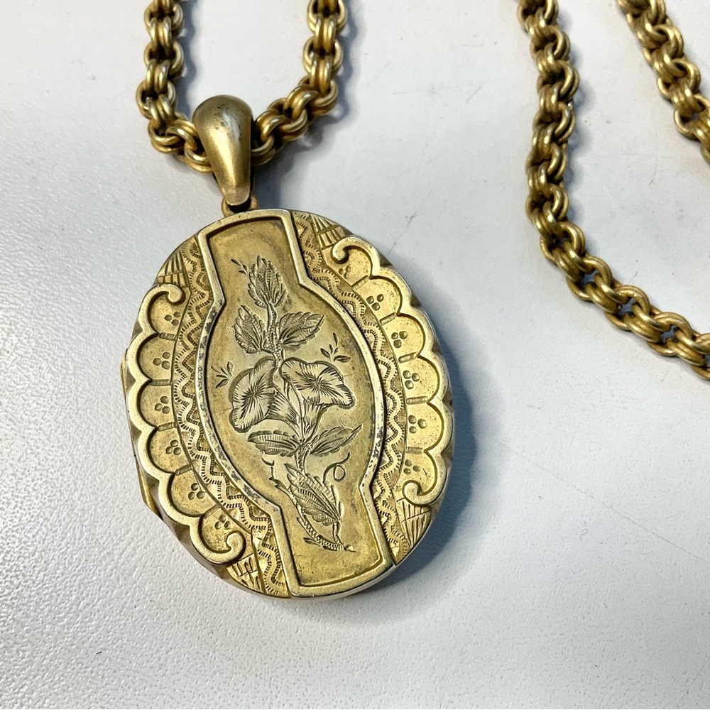 Victorian 1884 Locket & Chain Sterling Silver Gilt Floral